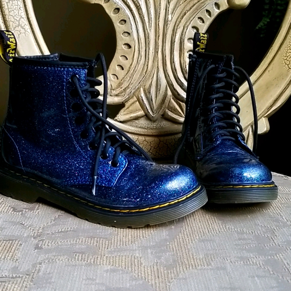 Dr. Martens Sparkly blue boots